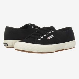 Superga Sneakers